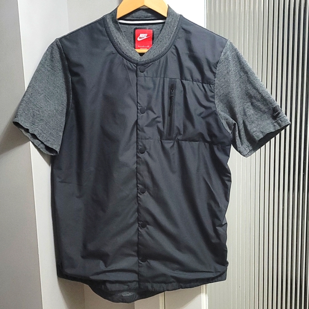 Nike Baseball Style Shirt